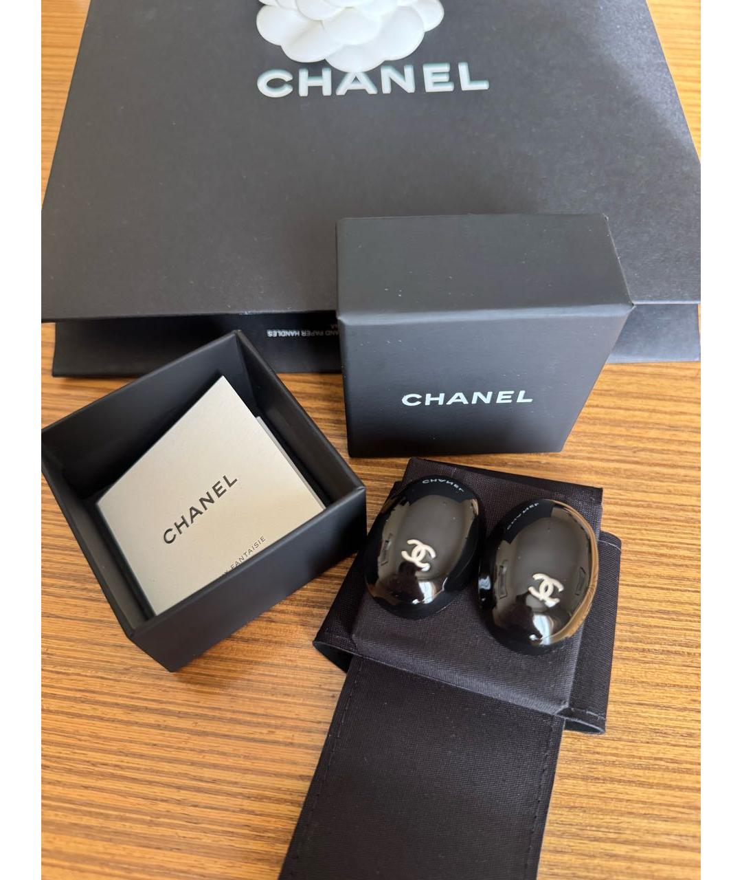 CHANEL Черные металлические серьги, фото 2