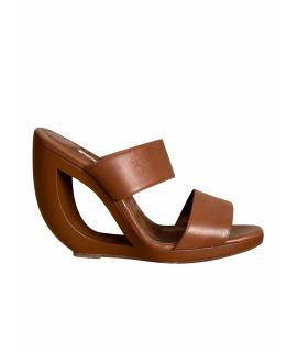 MANOLO BLAHNIK Мюли