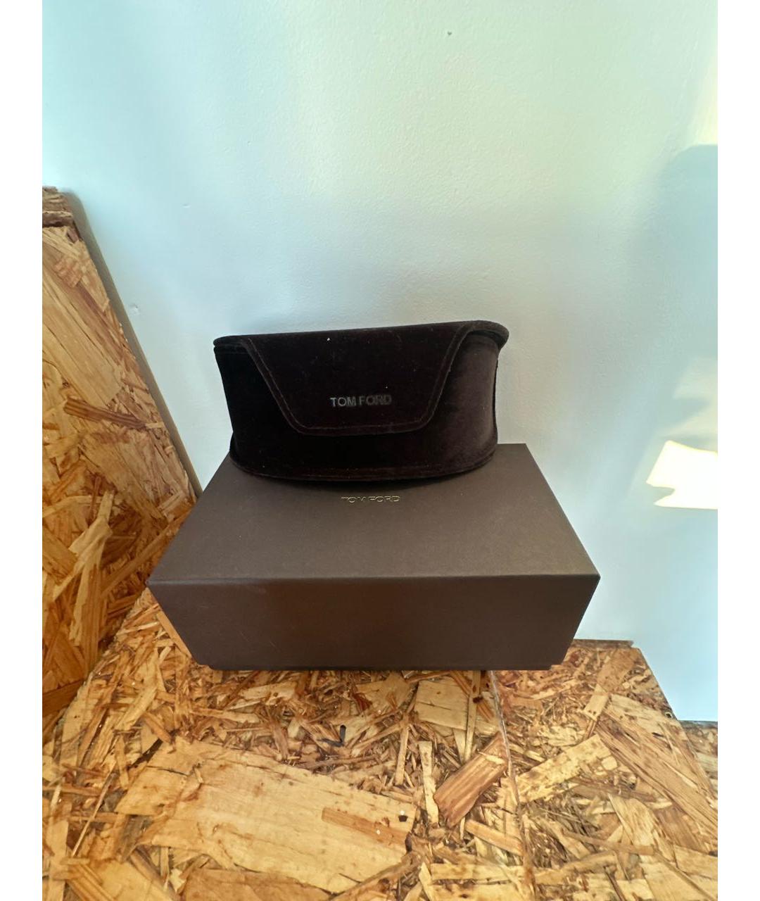 TOM FORD Бежевые пластиковые солнцезащитные очки, фото 4