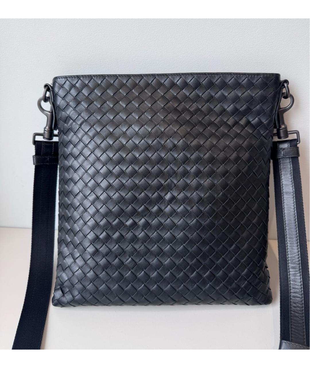 BOTTEGA VENETA Черная кожаная сумка на плечо, фото 3