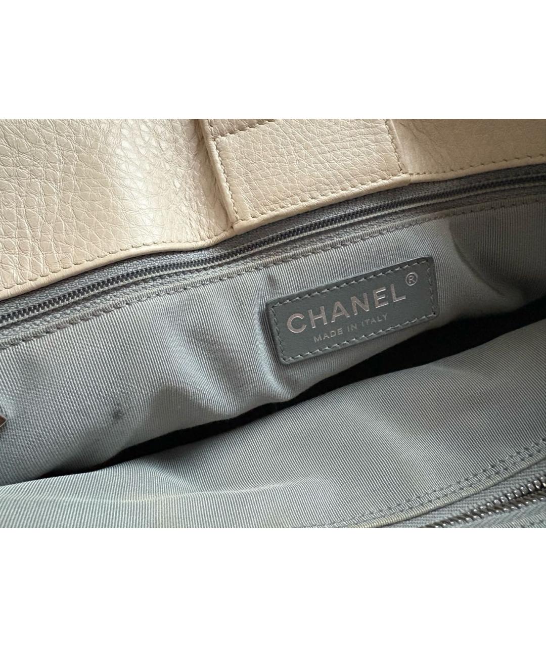 CHANEL Бежевая кожаная сумка тоут, фото 6