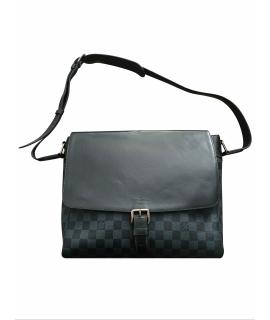 LOUIS VUITTON Сумка на плечо