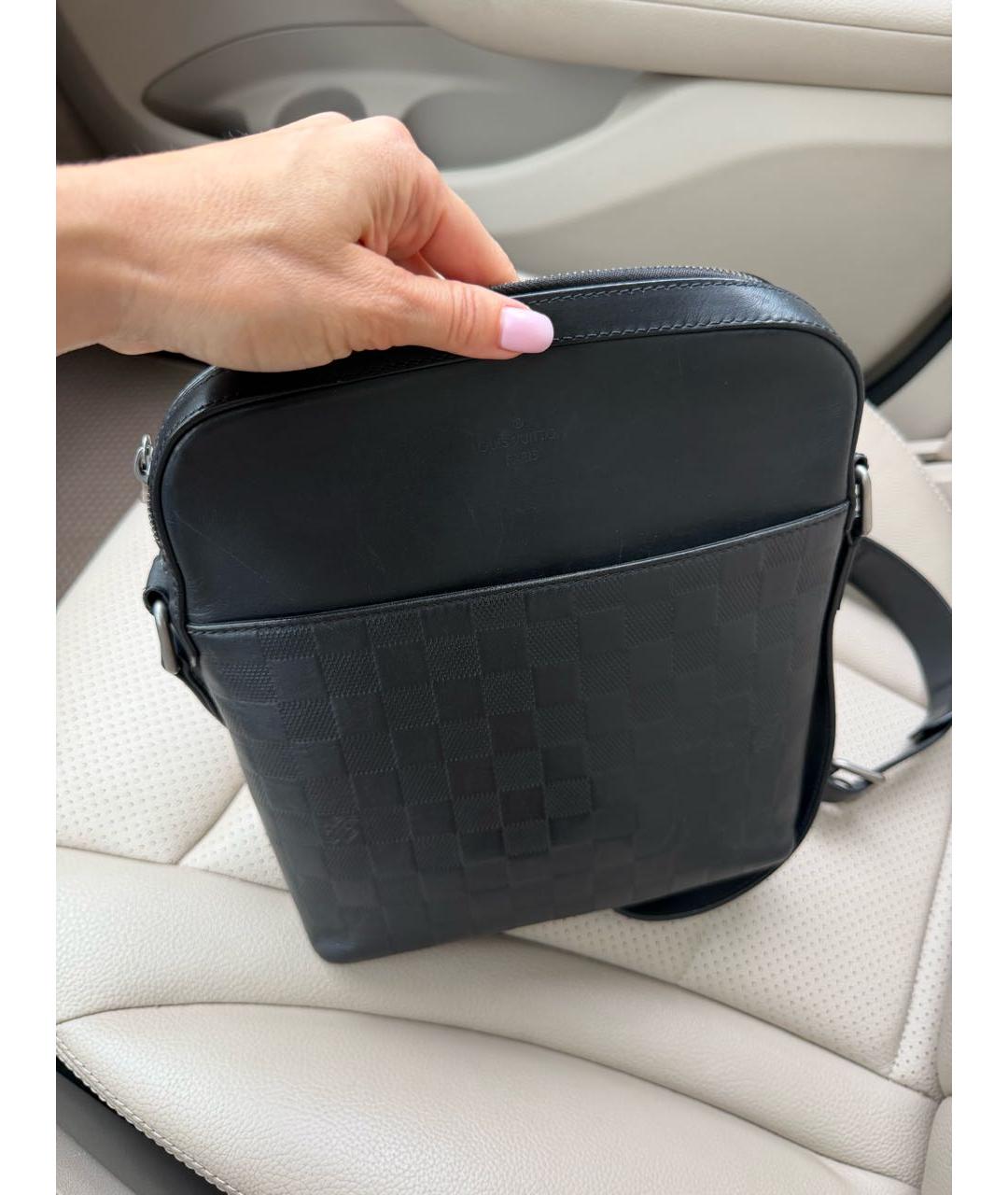 LOUIS VUITTON Черная кожаная сумка на плечо, фото 4
