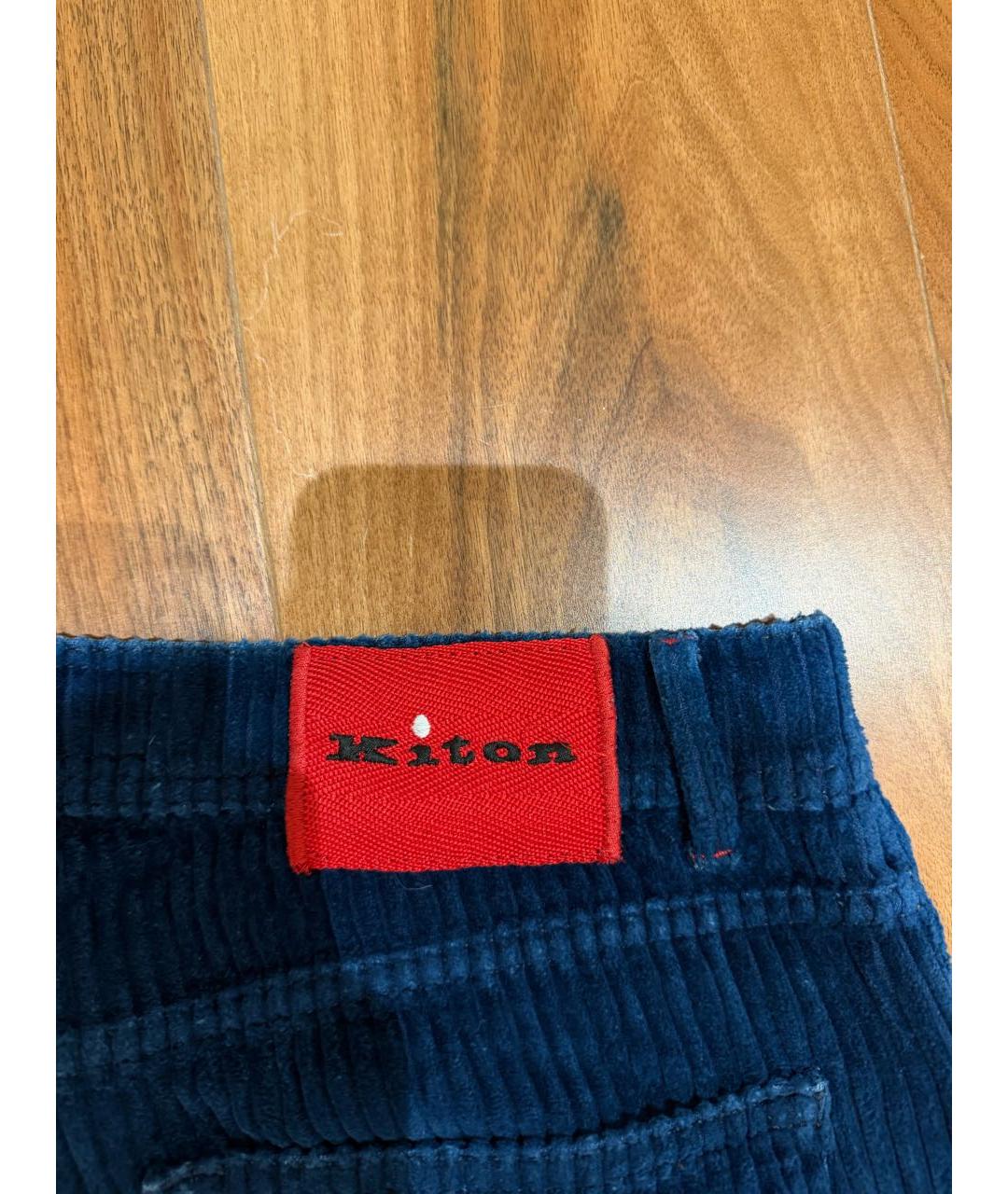 KITON Синие бархатные классические брюки, фото 5
