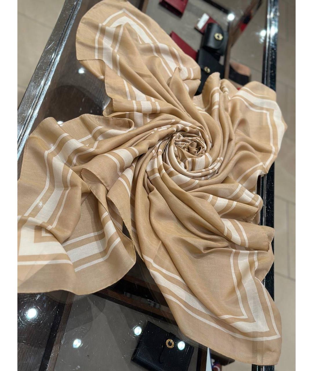 BURBERRY Бежевый платок, фото 3