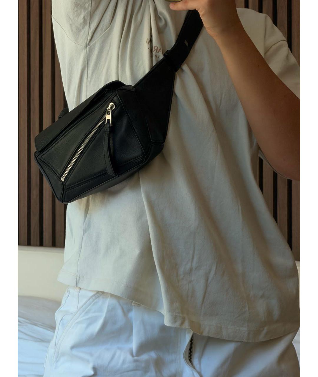 LOEWE Черная кожаная поясная сумка, фото 2
