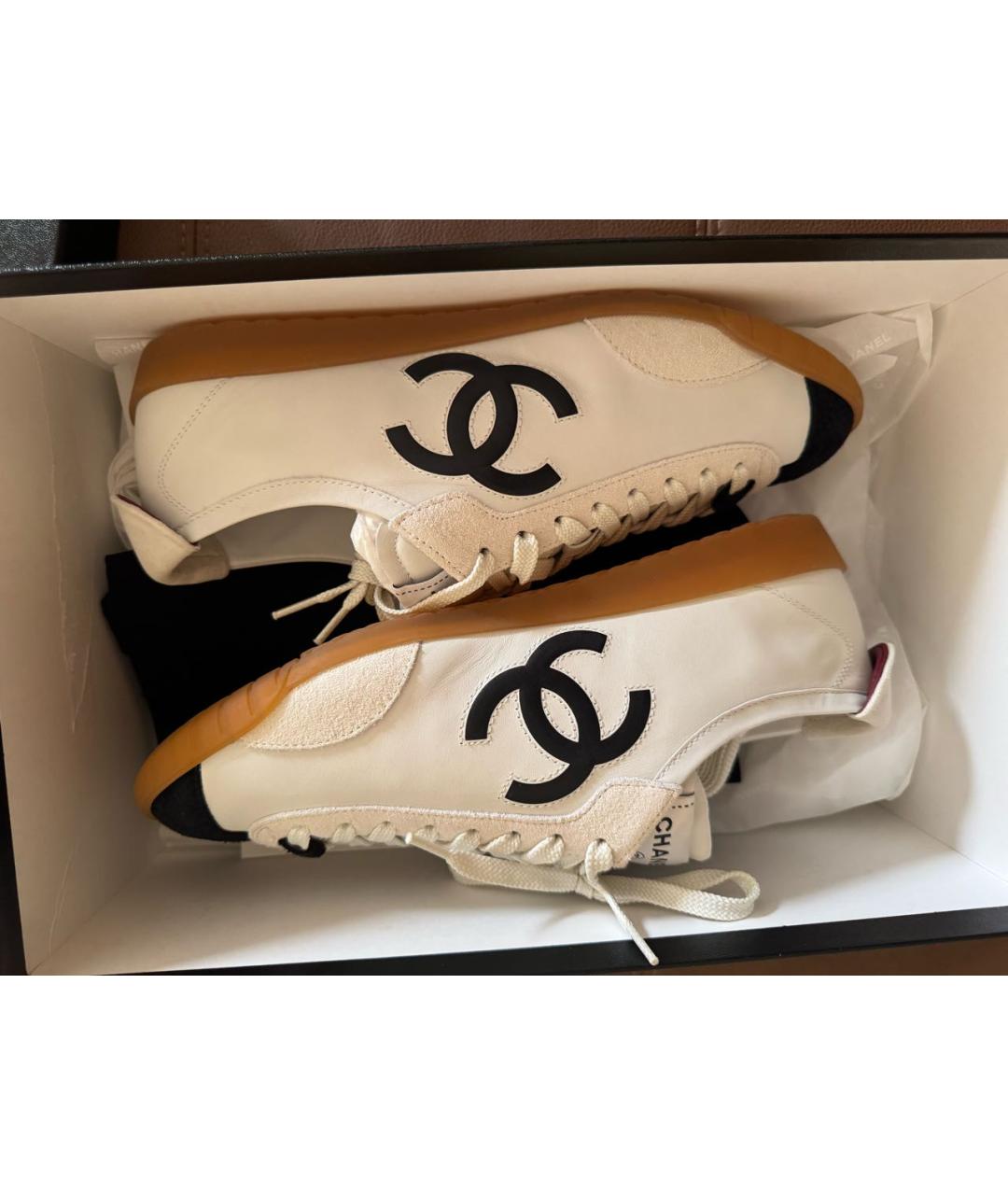 CHANEL Белые кожаные кеды, фото 9
