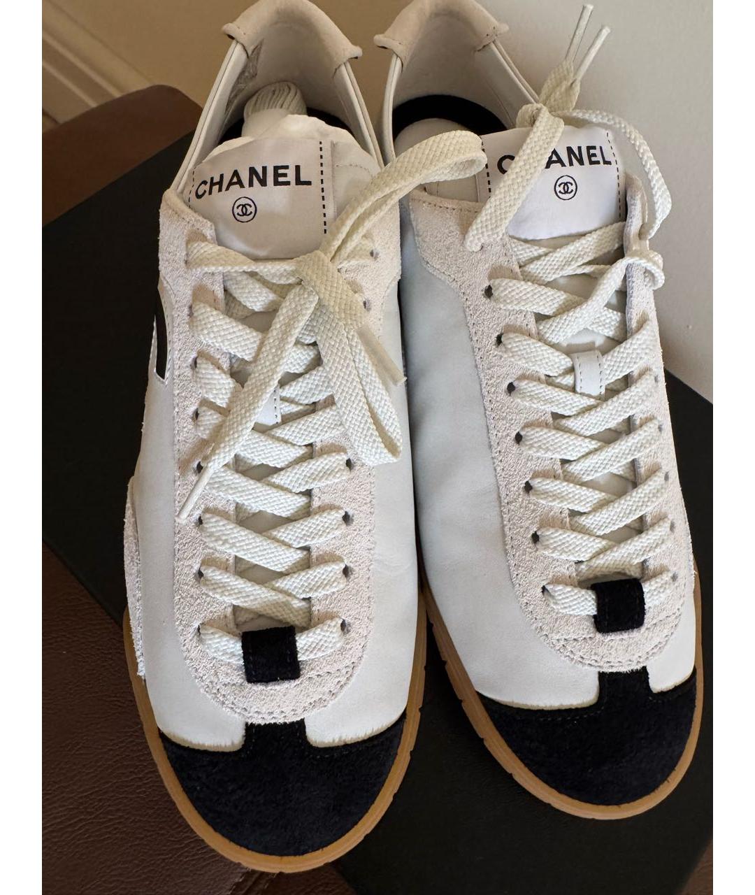 CHANEL Белые кожаные кеды, фото 3
