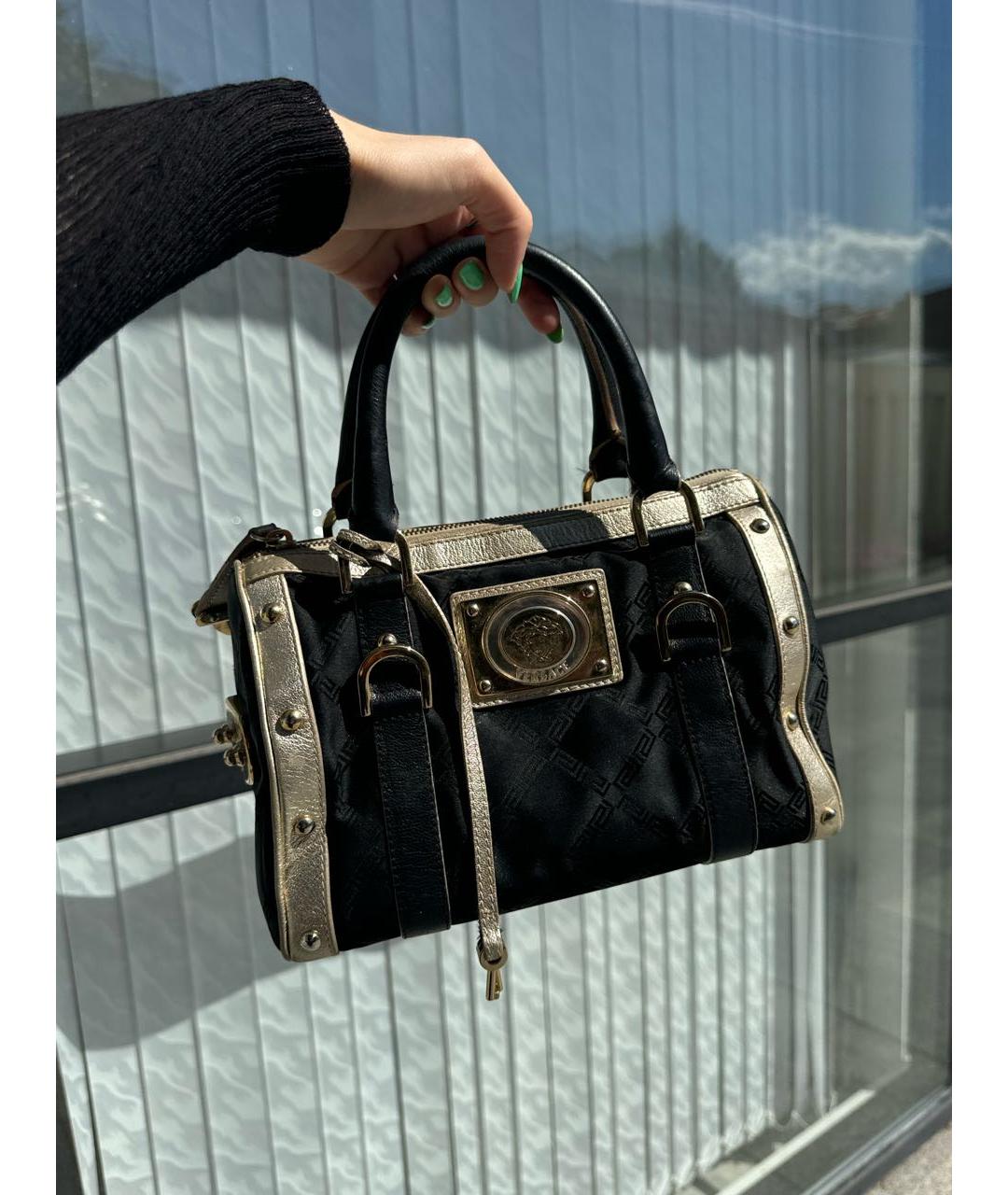 VERSACE Черная сумка с короткими ручками из канвы, фото 8