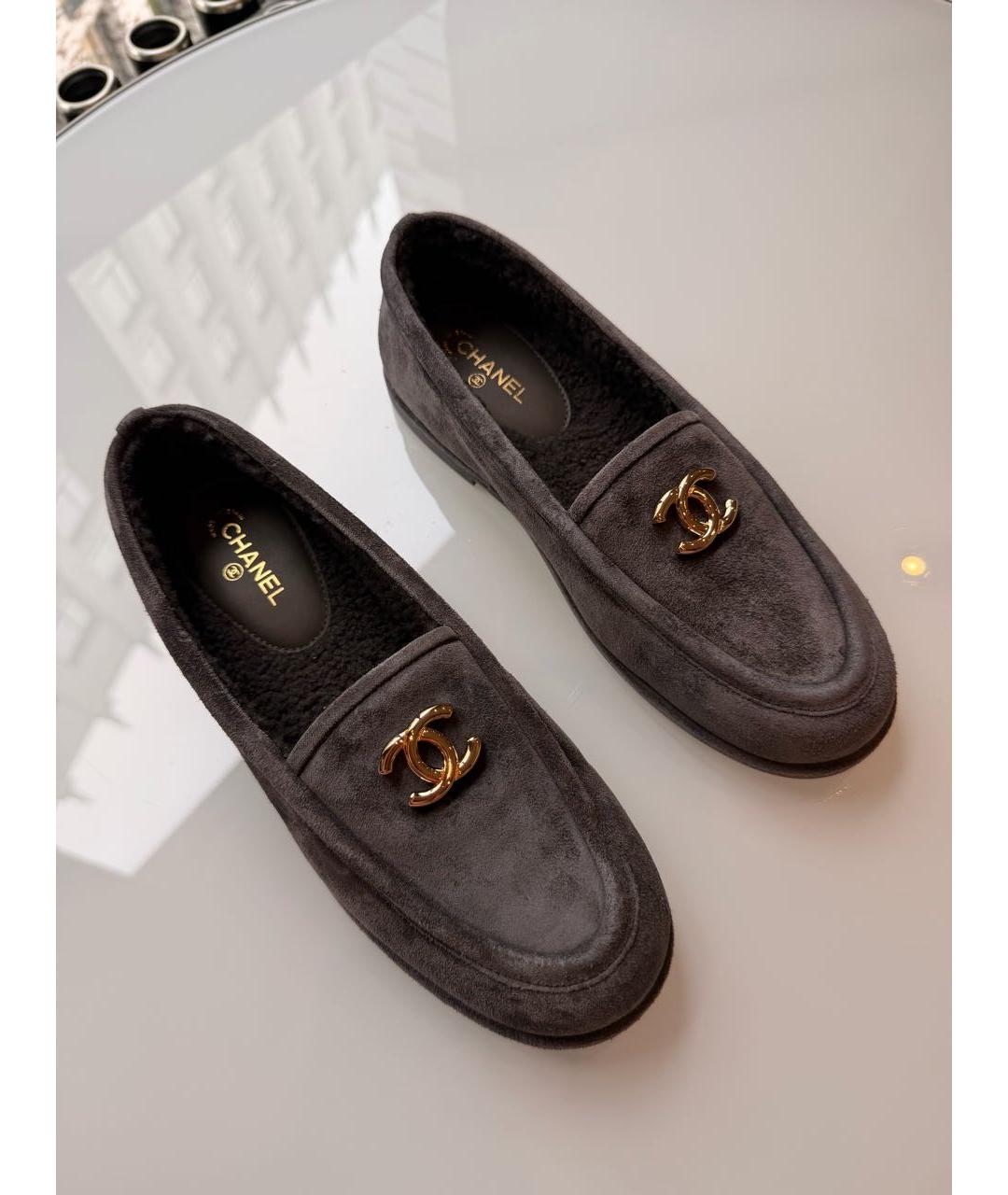 CHANEL Серые замшевые лоферы, фото 8