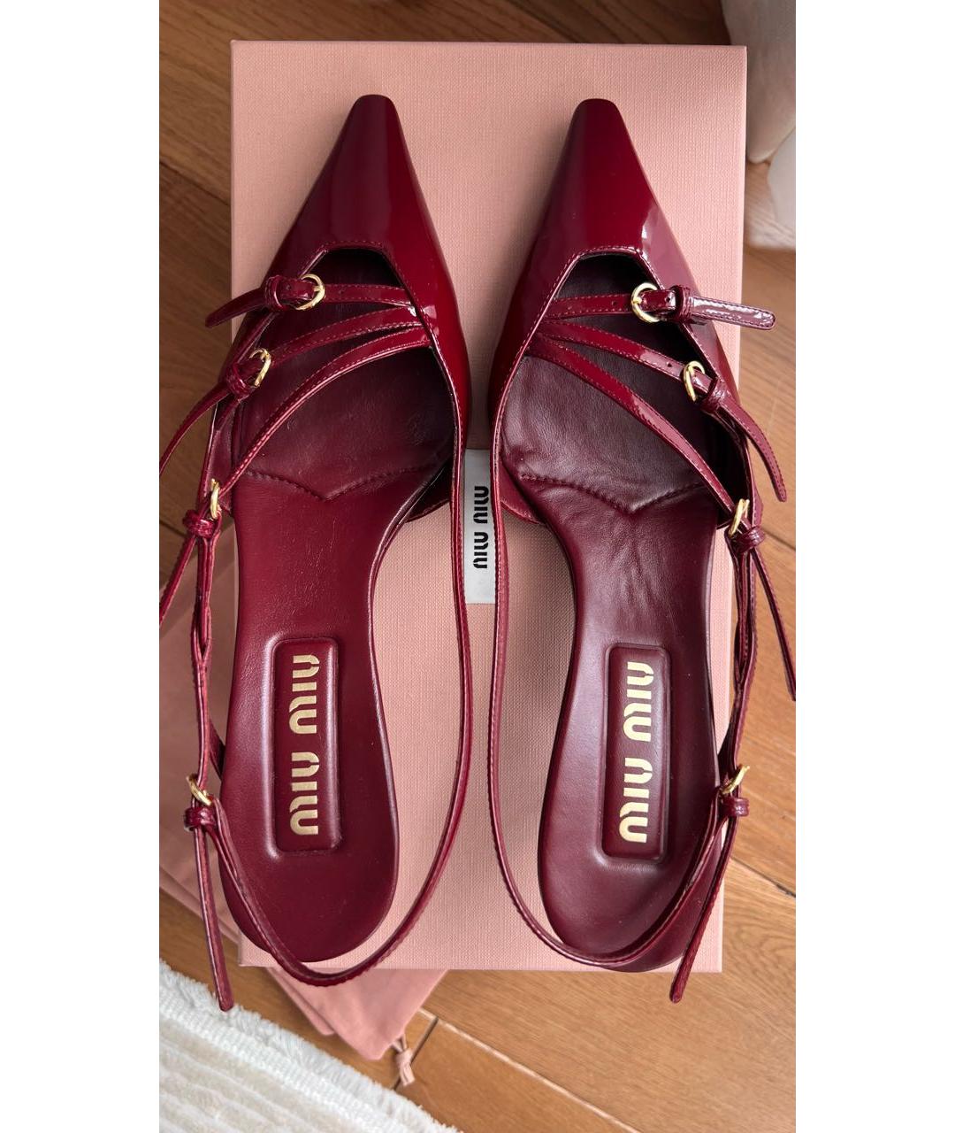MIU MIU Бордовые мюли из лакированной кожи, фото 2