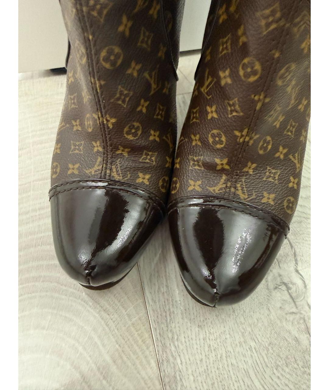 LOUIS VUITTON Коричневые кожаные сапоги, фото 6