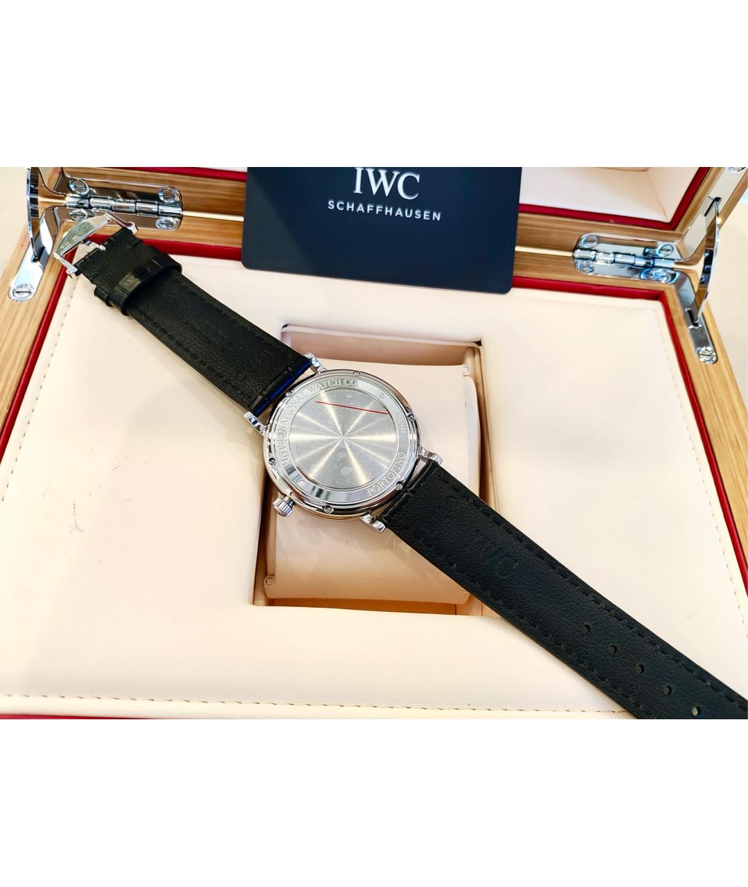 IWC Белые металлические часы, фото 6