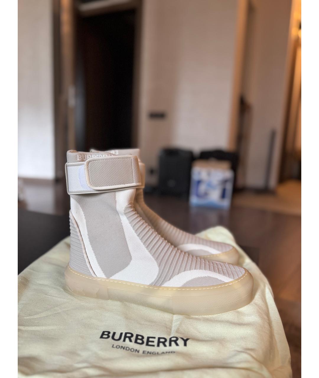BURBERRY Бежевые текстильные высокие кроссовки / кеды, фото 6