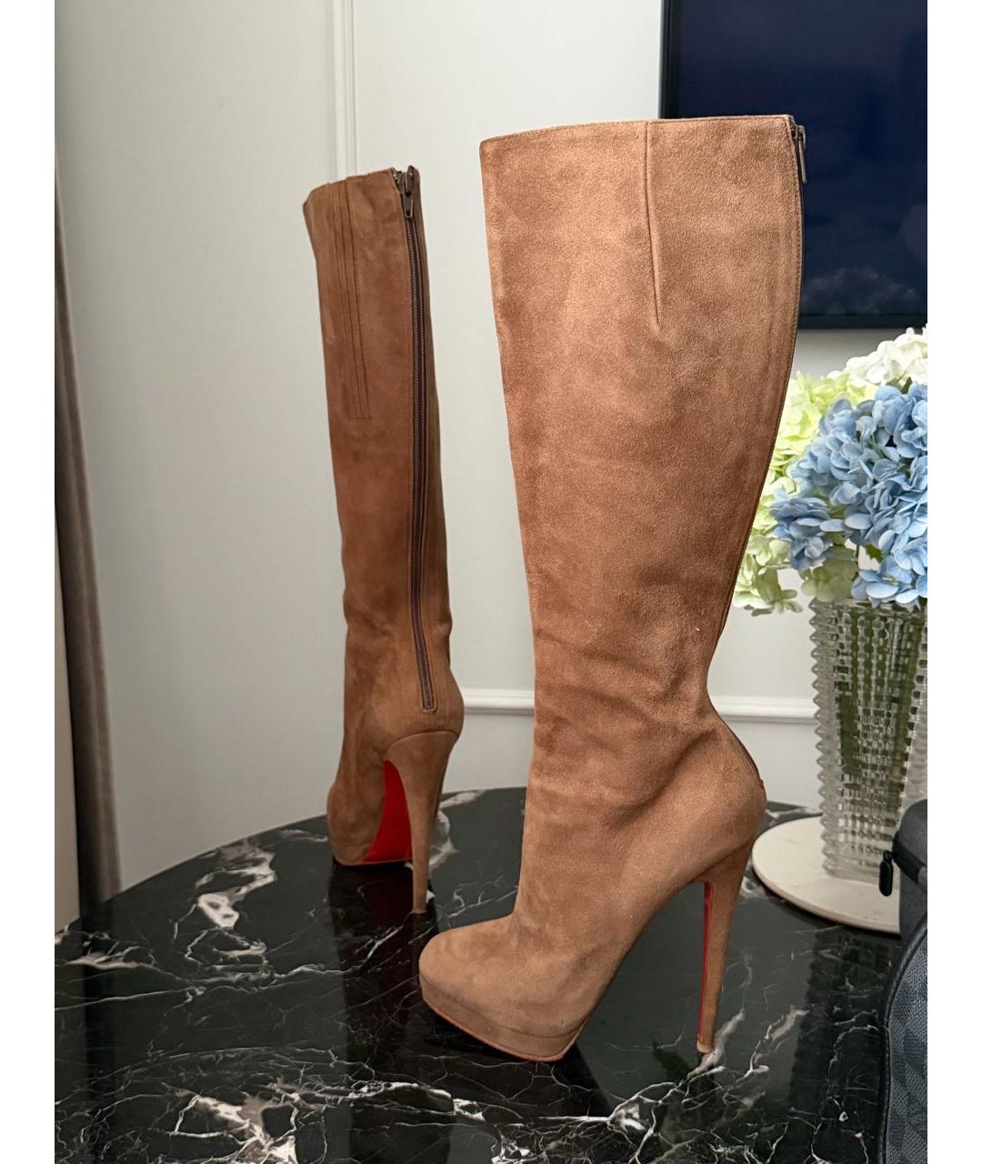 CHRISTIAN LOUBOUTIN Коричневые замшевые сапоги, фото 1