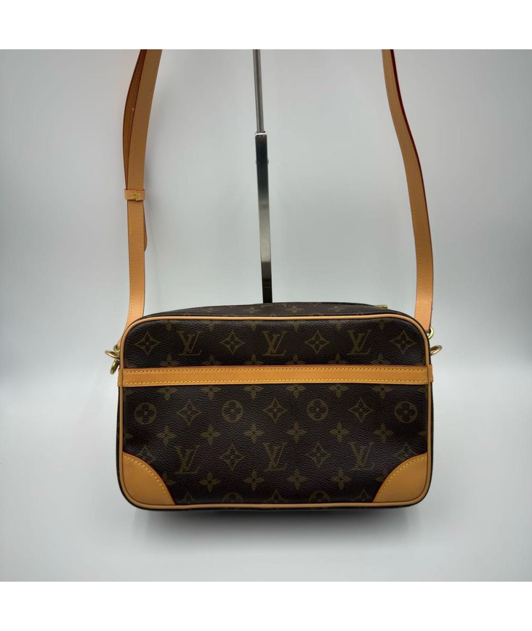 LOUIS VUITTON Коричневая кожаная сумка на плечо, фото 7