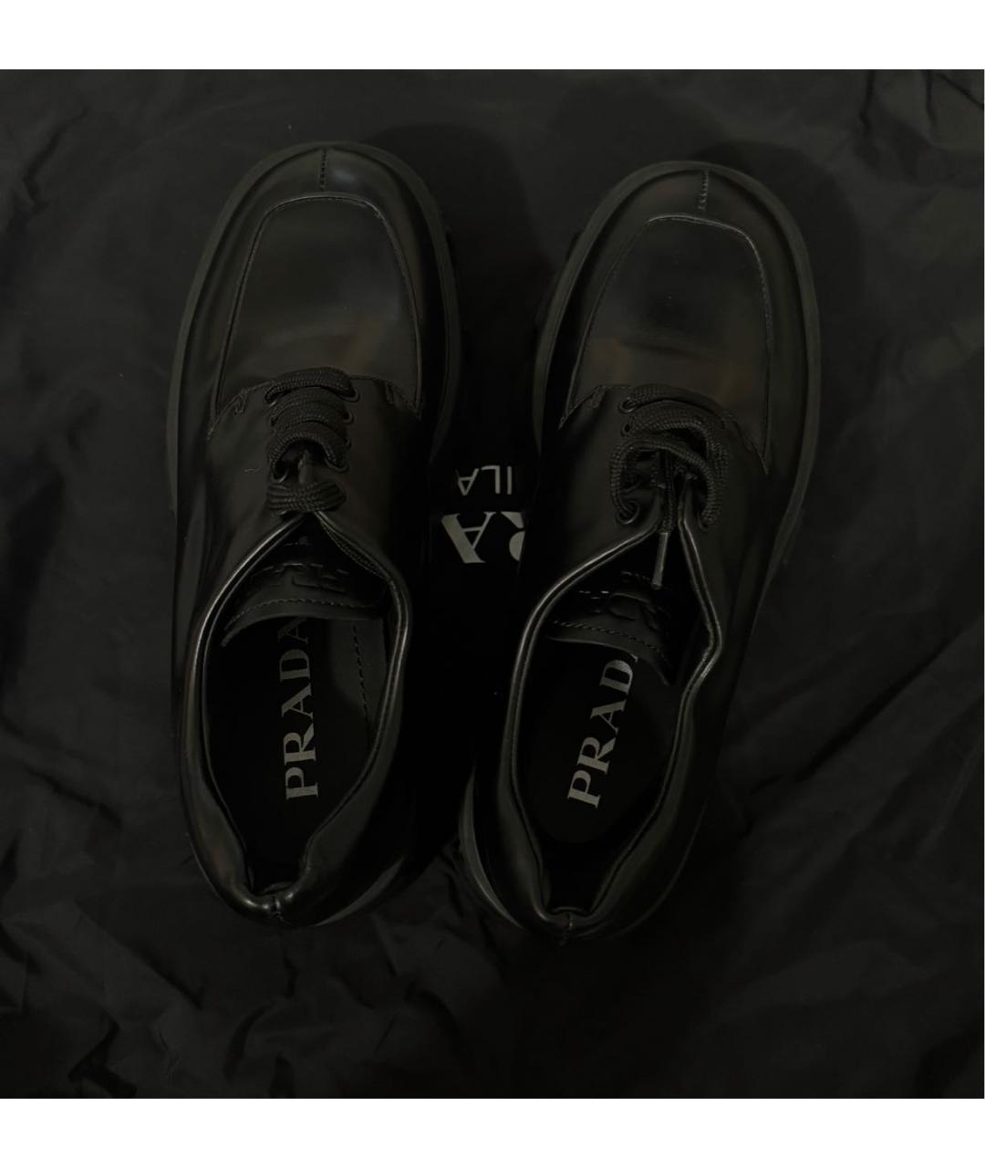 PRADA Черные брогги и оксфорды из лакированной кожи, фото 3