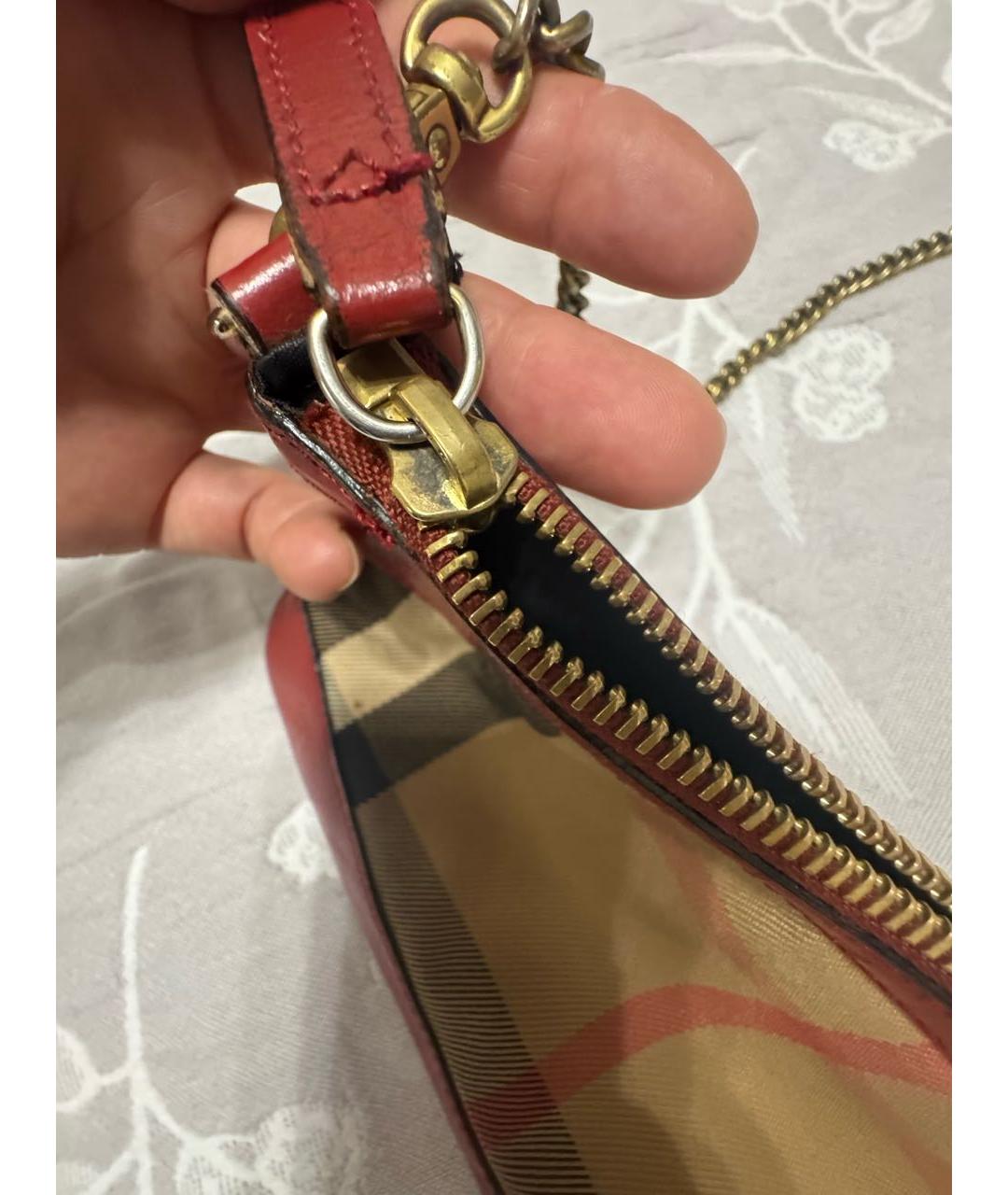 BURBERRY Красная кожаная сумка через плечо, фото 3