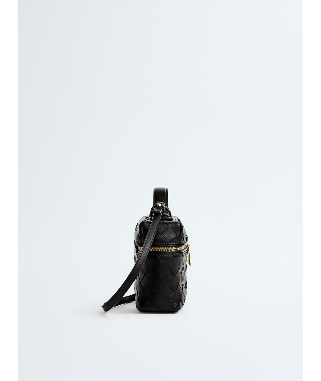 BOTTEGA VENETA Черная кожаная сумка через плечо, фото 4