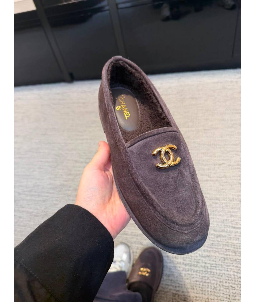 CHANEL Коричневые замшевые лоферы, фото 5
