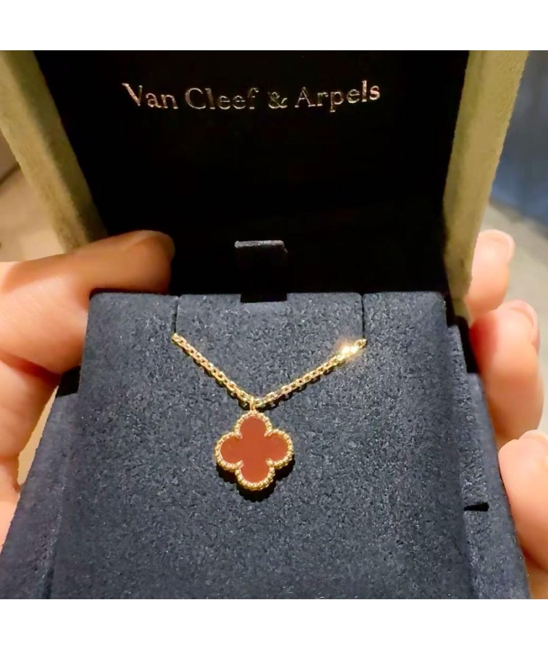 VAN CLEEF & ARPELS Красная подвеска из желтого золота, фото 3