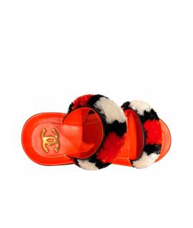 CHANEL Шлепанцы