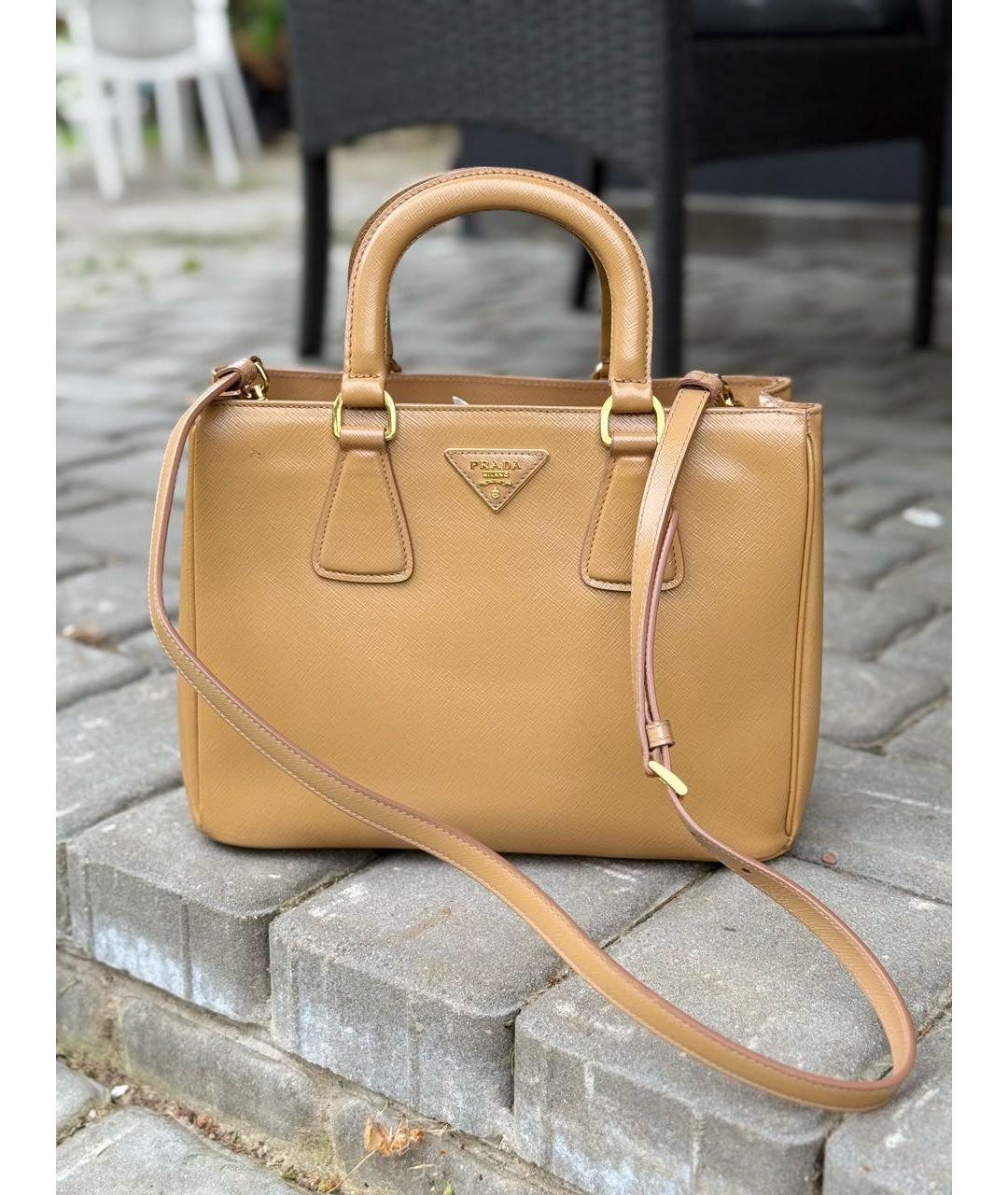 PRADA Горчичная кожаная сумка через плечо, фото 3