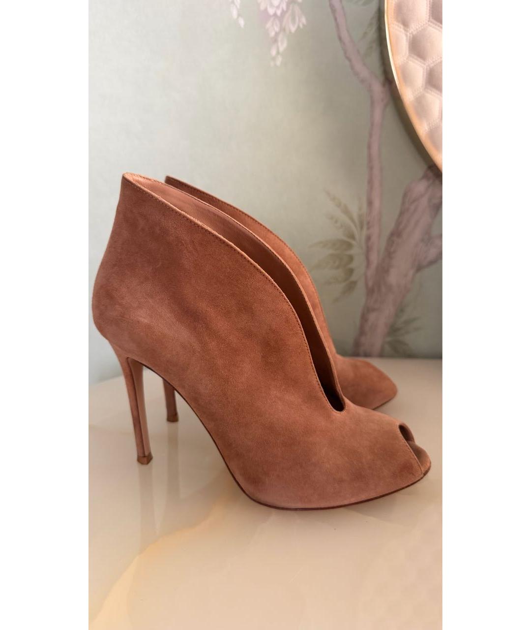 GIANVITO ROSSI Коричневые замшевые ботильоны, фото 7