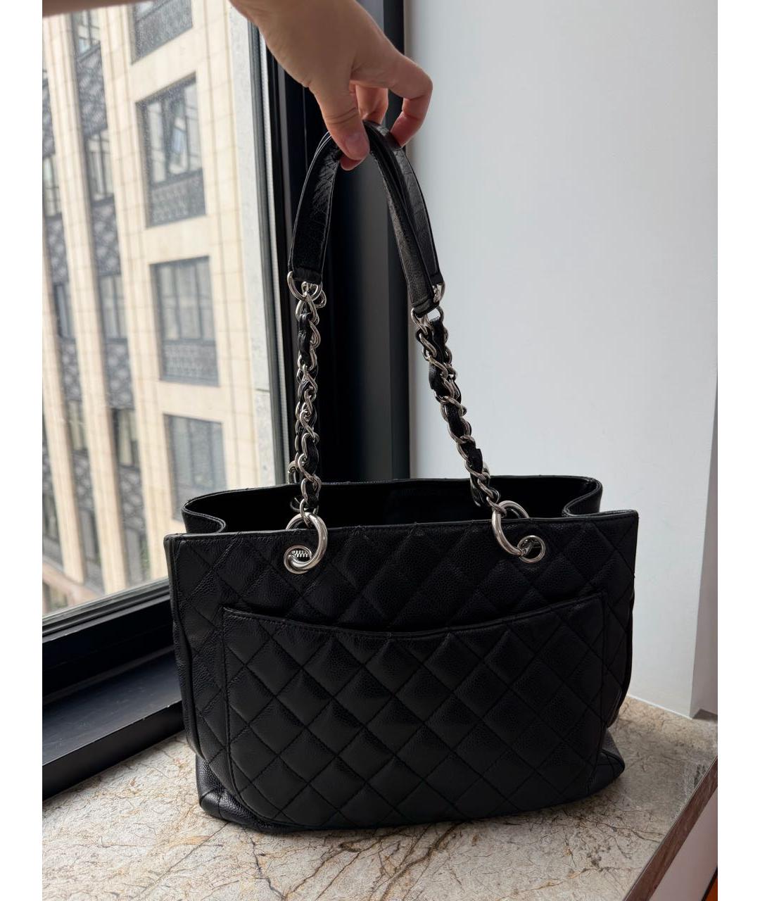 CHANEL Черная кожаная сумка тоут, фото 2