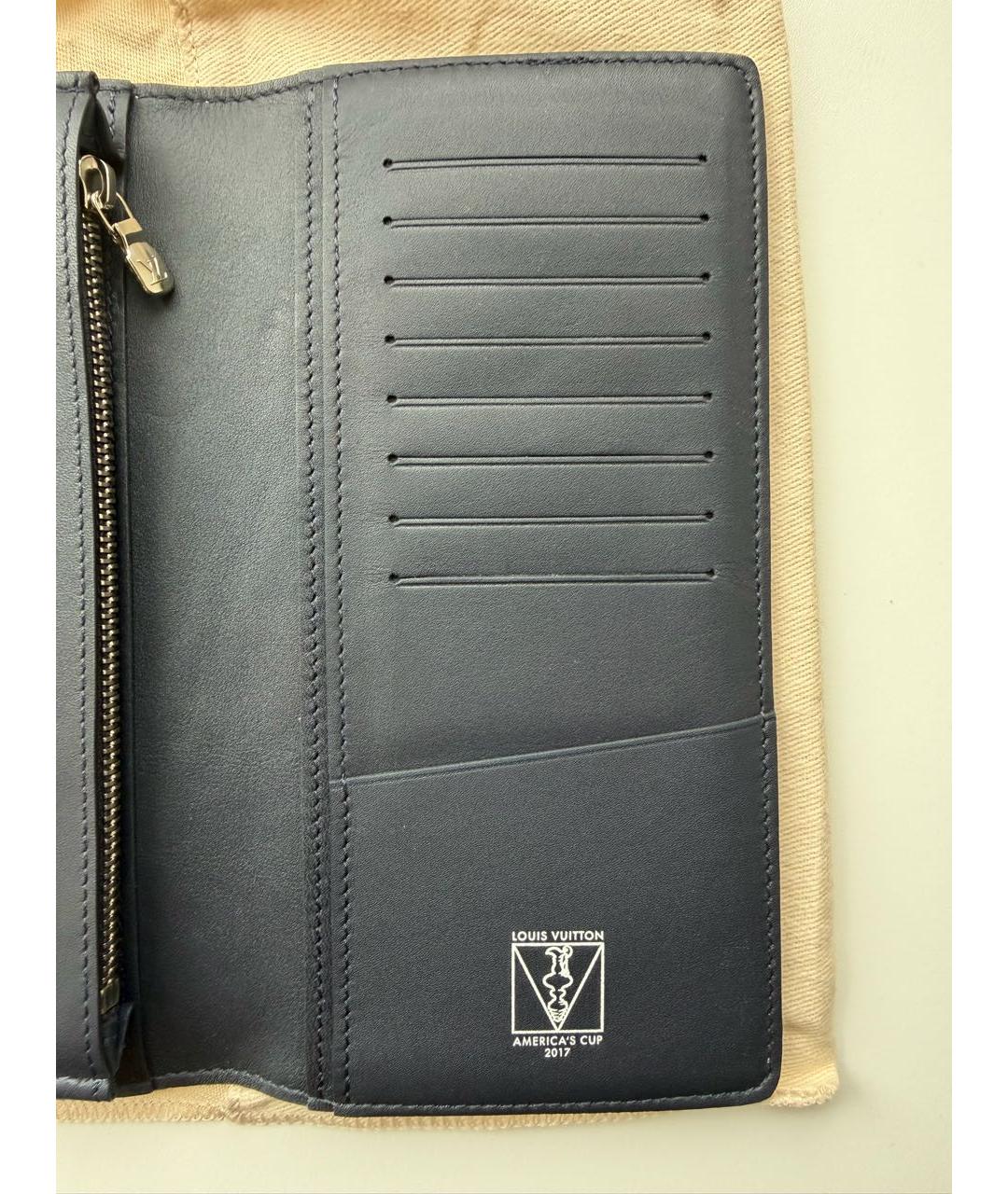 LOUIS VUITTON Белый кожаный кошелек, фото 5
