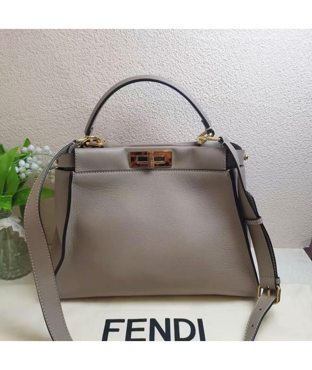 FENDI Бежевая кожаная сумка тоут, фото 2