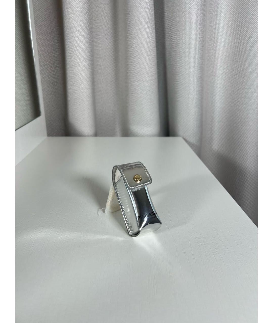 BURBERRY Серебряный брелок, фото 5
