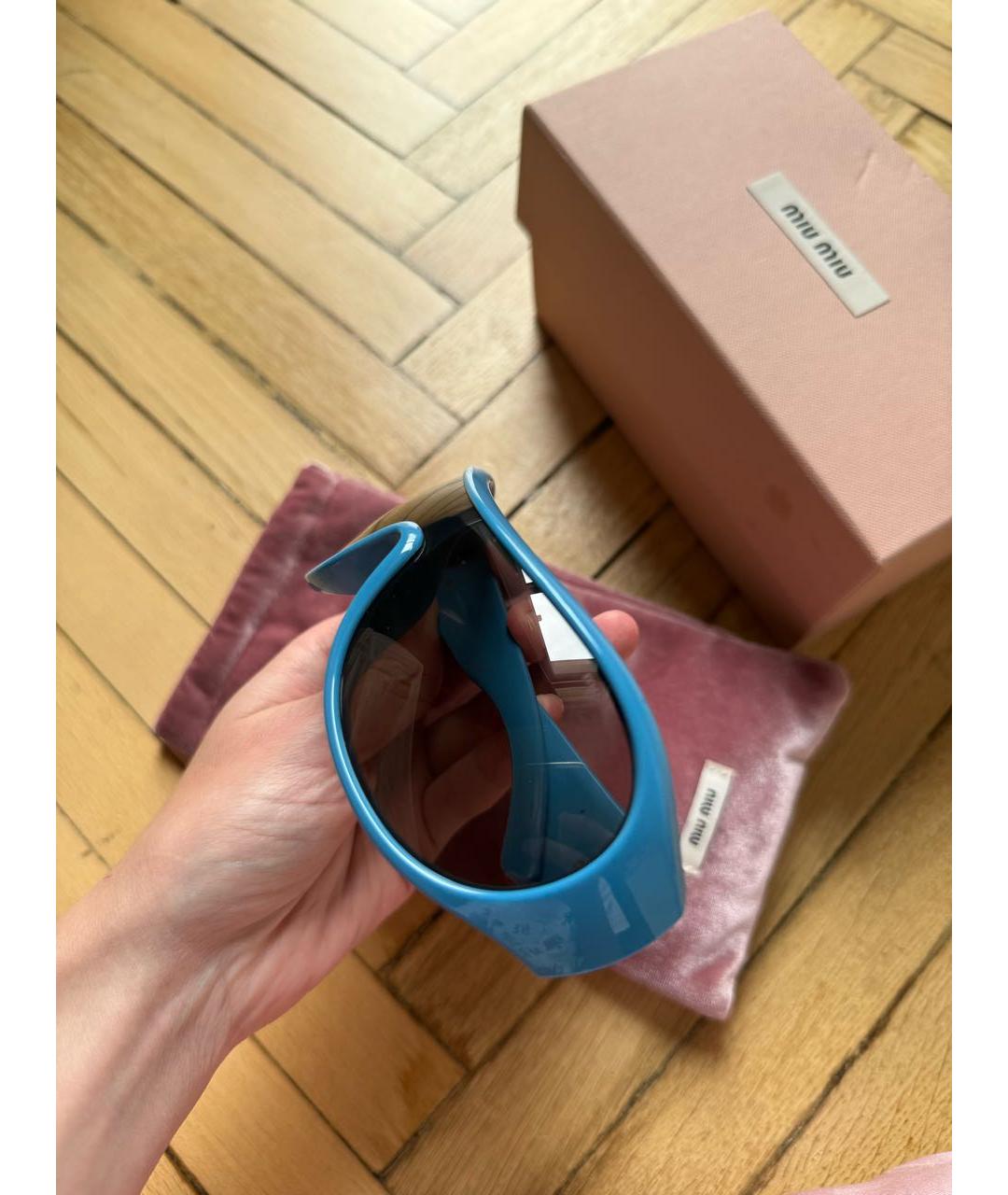 MIU MIU Голубые пластиковые солнцезащитные очки, фото 3
