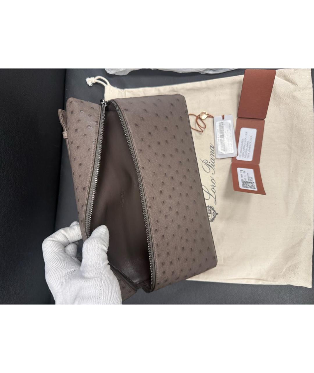 LORO PIANA Серая барсетка из кожи страуса, фото 4
