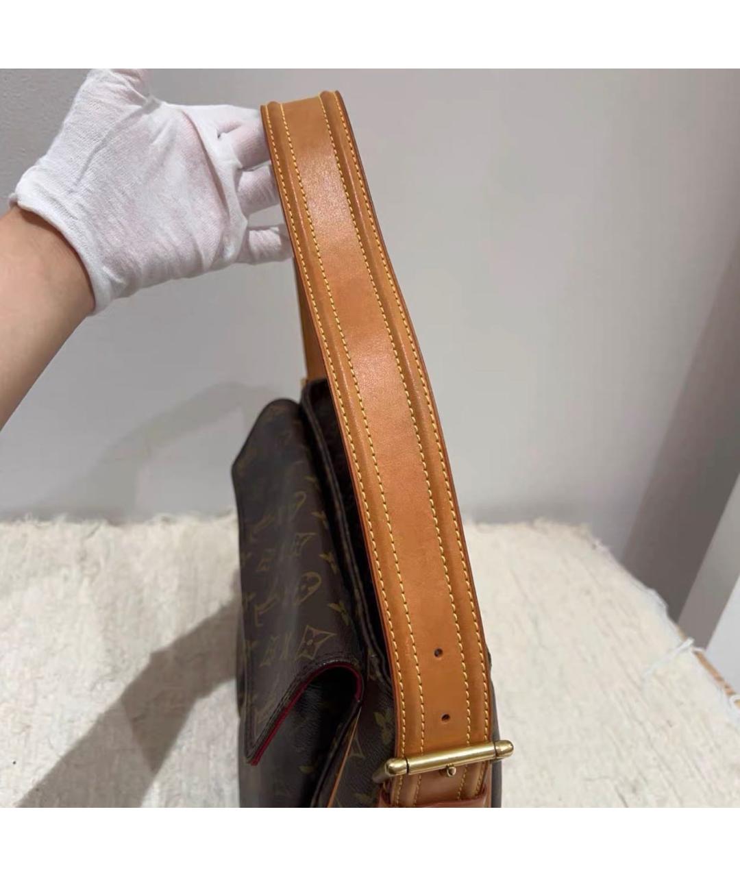 LOUIS VUITTON Коричневая кожаная сумка через плечо, фото 4