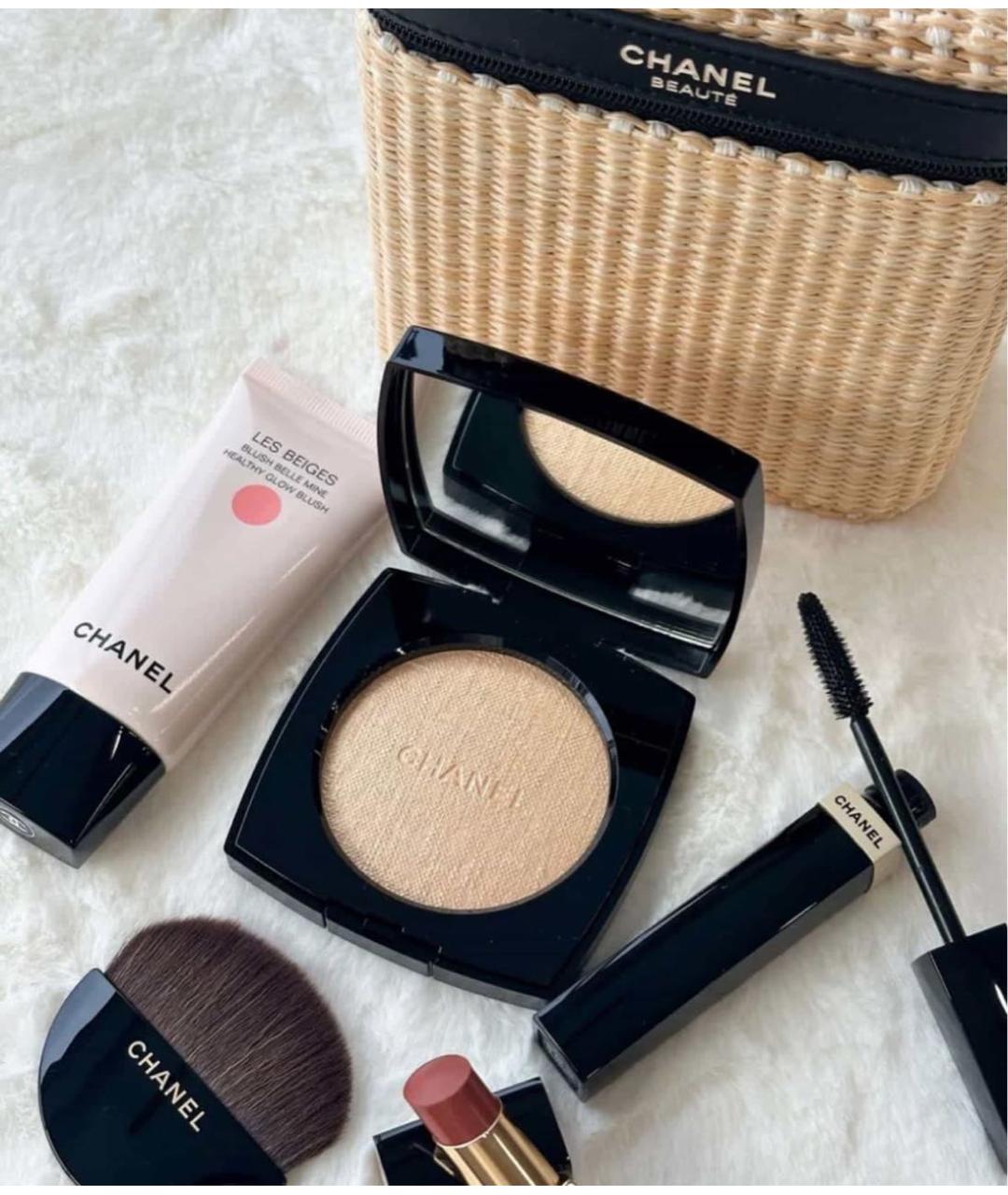 CHANEL BEAUTY Бежевая рафиевая косметичка, фото 3