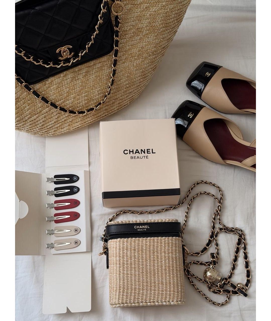 CHANEL BEAUTY Бежевая рафиевая косметичка, фото 5