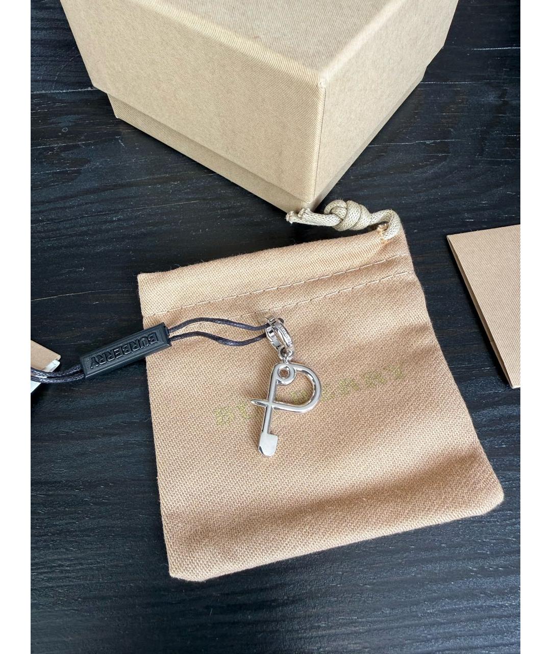 BURBERRY Серебряный брелок, фото 4