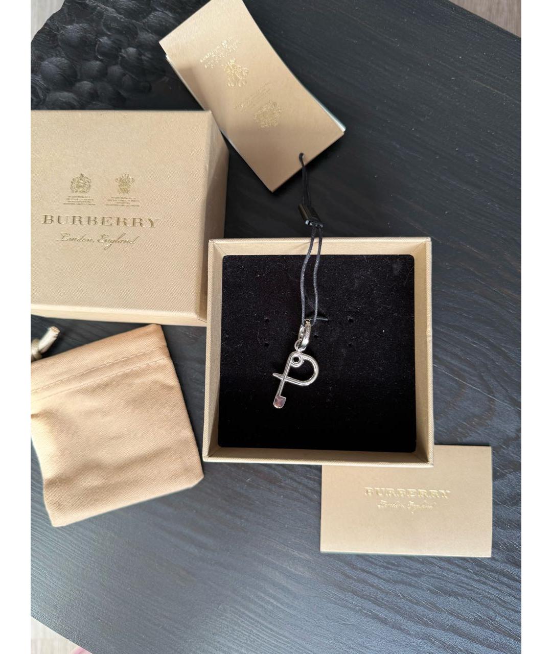 BURBERRY Серебряный брелок, фото 3