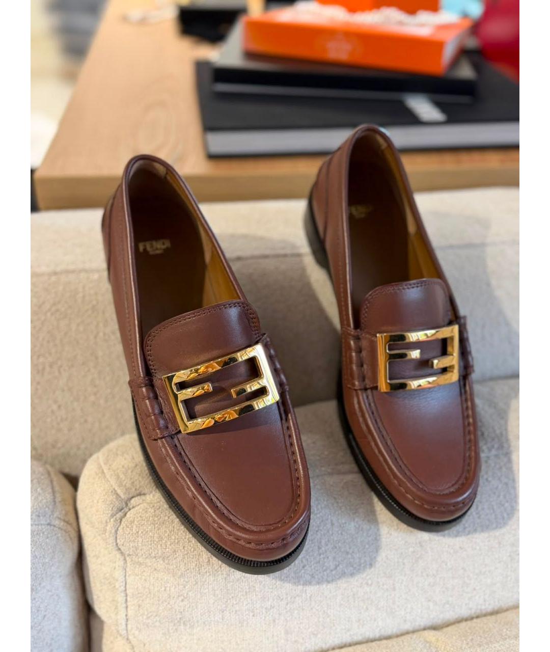 FENDI Коричневые кожаные лоферы, фото 2