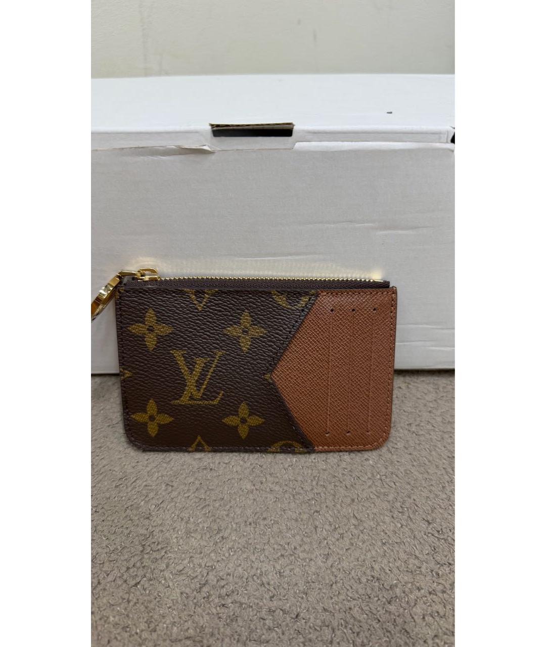 LOUIS VUITTON Коричневый кардхолдер, фото 4