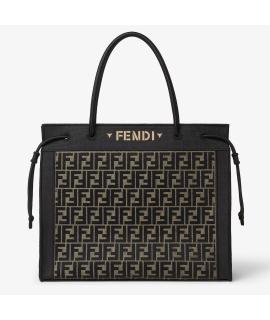 FENDI Сумка с короткими ручками