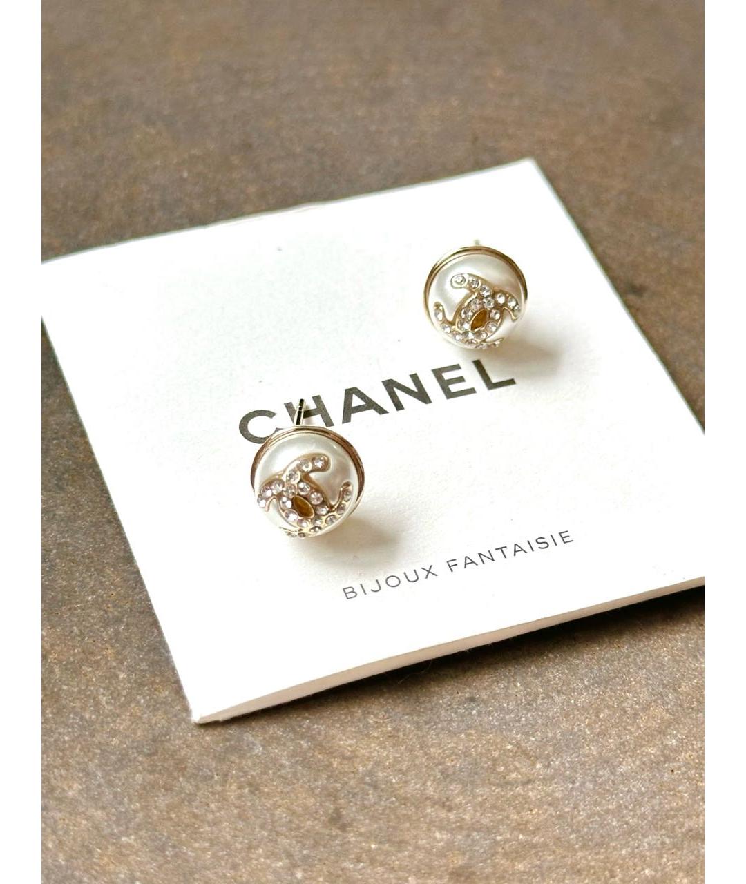 CHANEL Бежевые серьги, фото 2