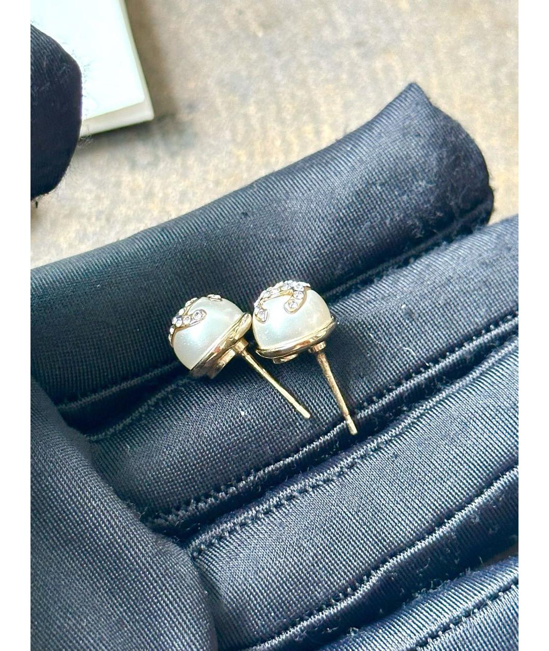 CHANEL Бежевые серьги, фото 5