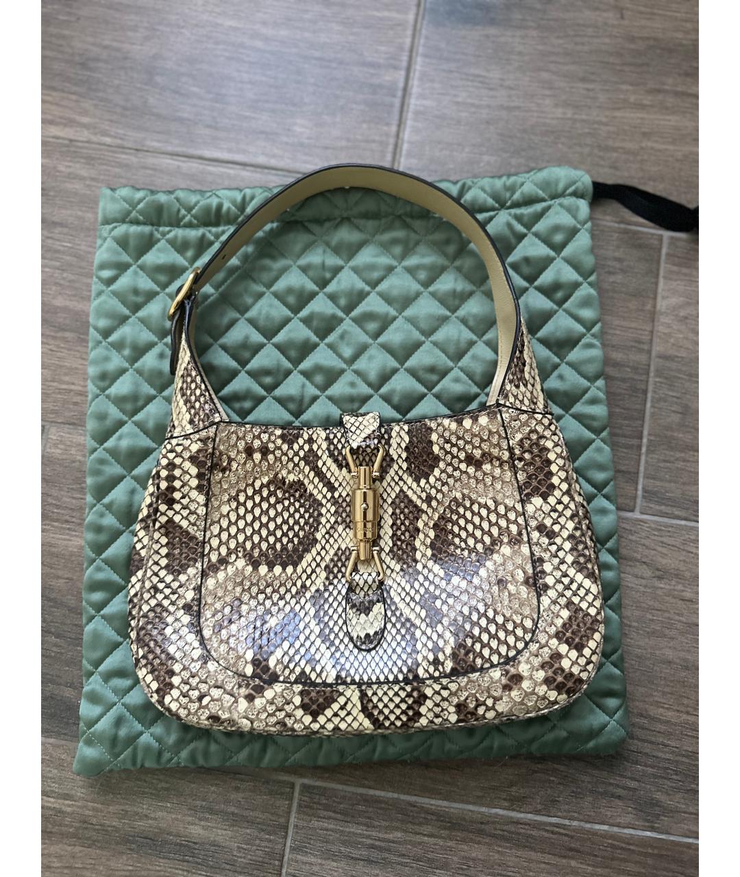 GUCCI Бежевая сумка через плечо из кожи питона, фото 6