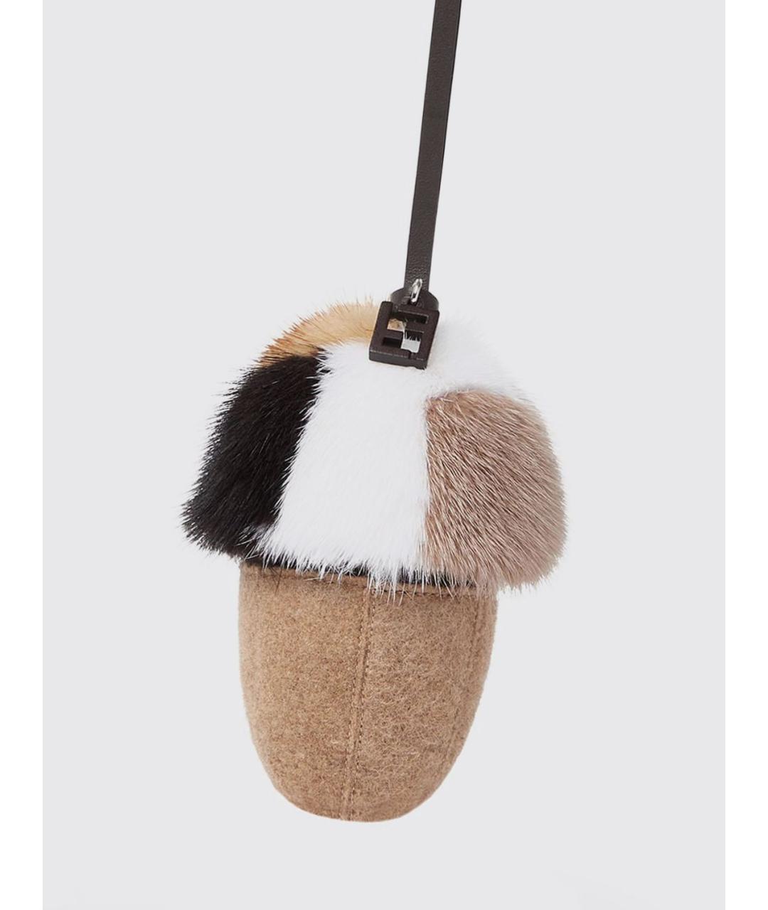 FENDI Бежевый брелок, фото 2