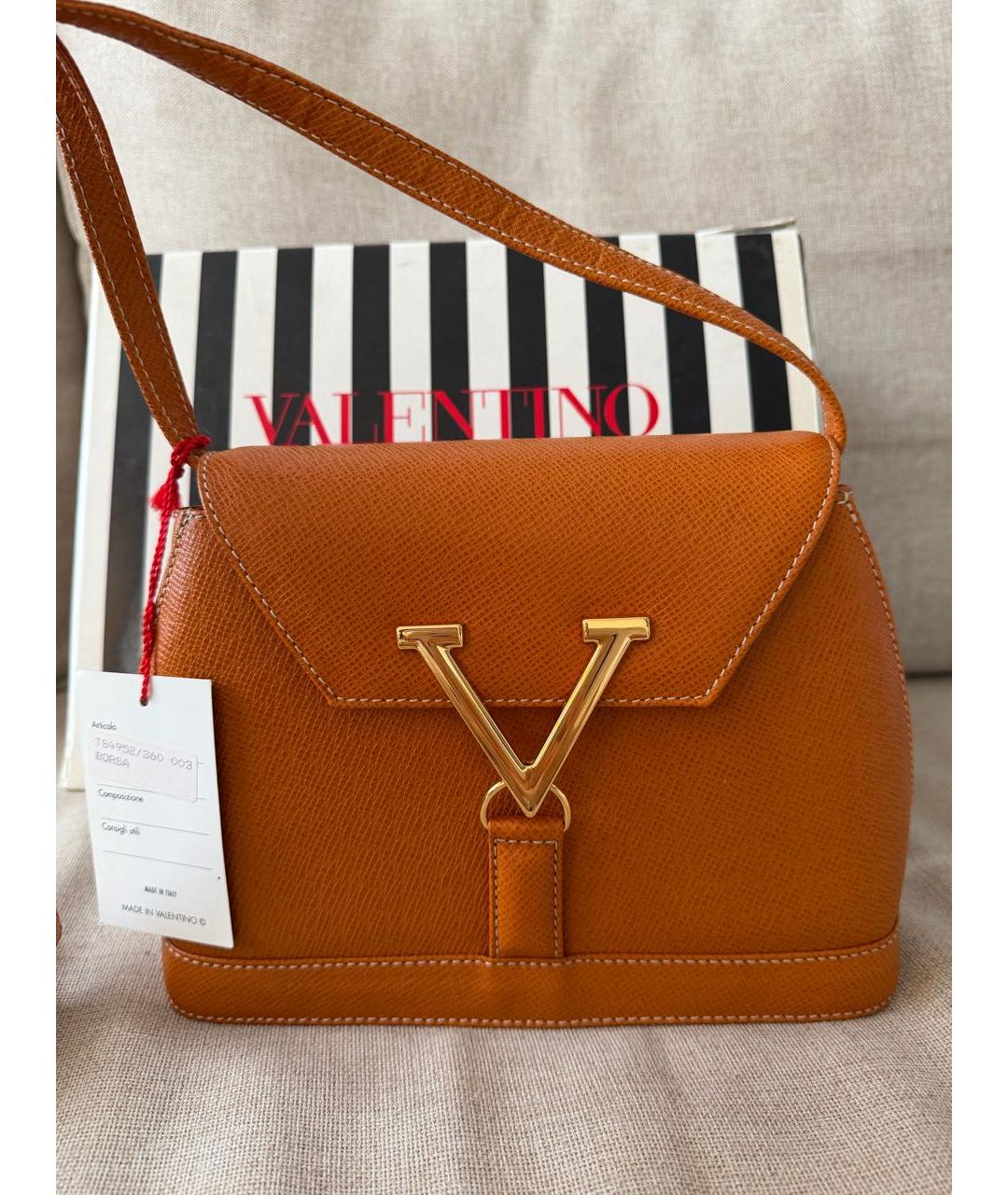 VALENTINO Оранжевая кожаная сумка через плечо, фото 3