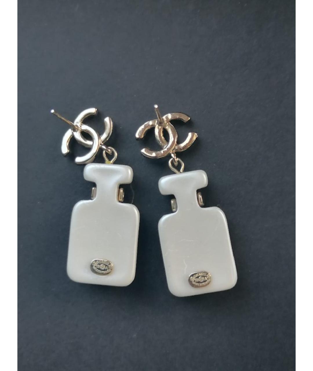 CHANEL Белые серьги, фото 5