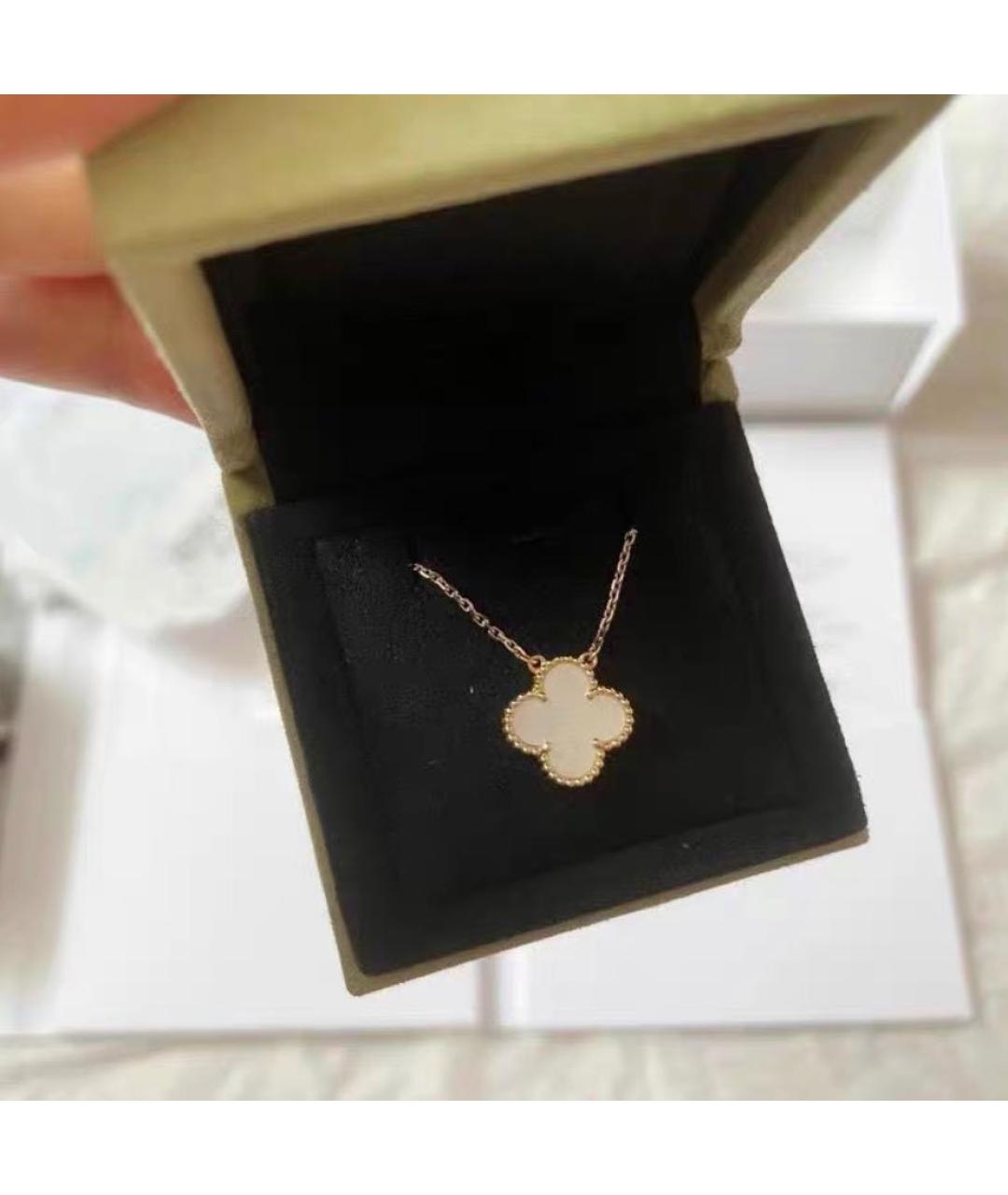 VAN CLEEF & ARPELS Золотая подвеска, фото 3