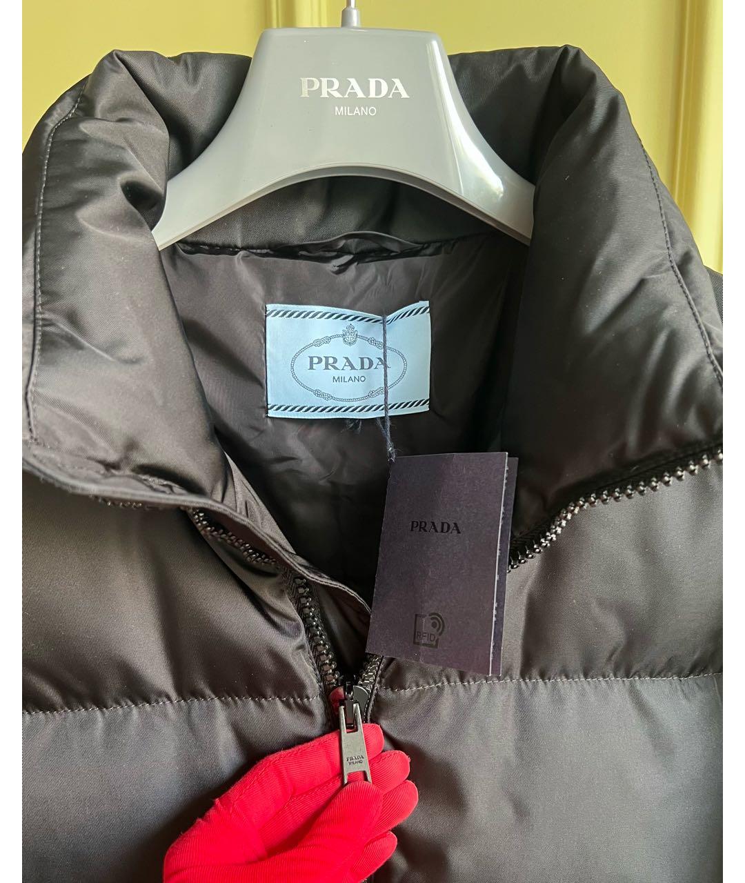 PRADA Черный нейлоновый пуховик, фото 2